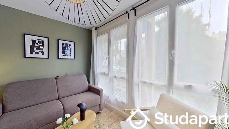 Chambre - 13 m² - 1 pièce