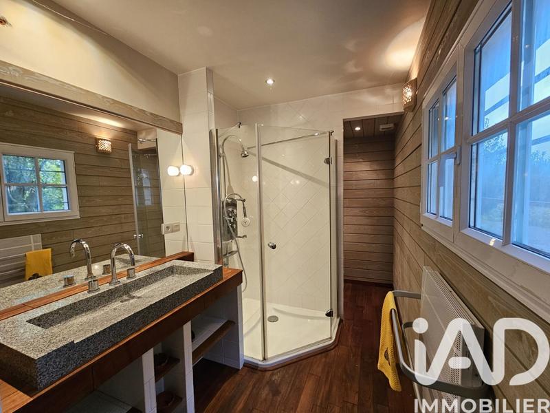 Maison - 148 m² - 7 pièces