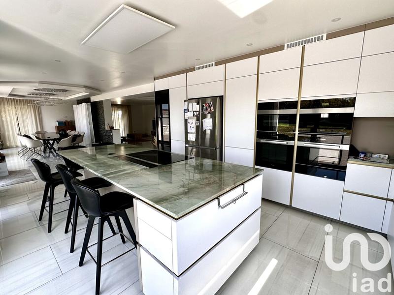 Maison - 176 m² - 5 pièces