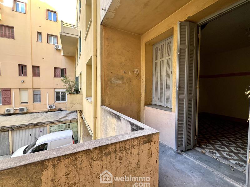 Appartement - 104 m² - 4 pièces