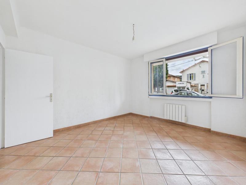 Appartement ancien - 83 m² - 4 pièces