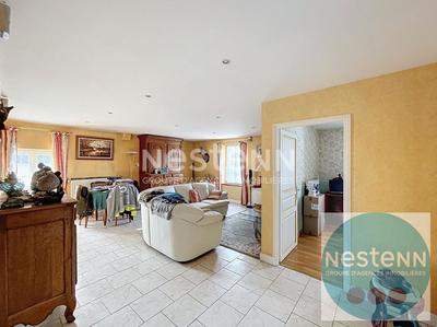 Maison - 317 m² - 9 pièces