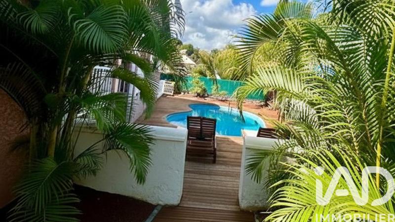 Maison - 144 m² - 5 pièces