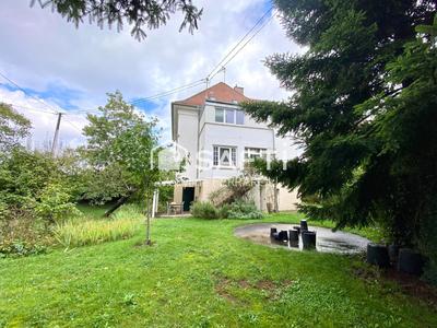 Maison de maîtres - 220 m² - 7 pièces