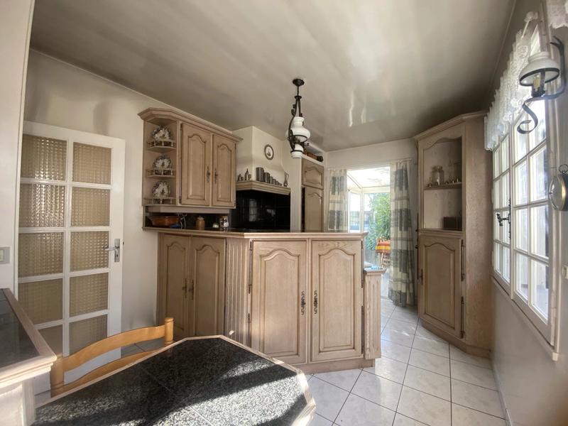 Maison - 237 m² - 5 pièces