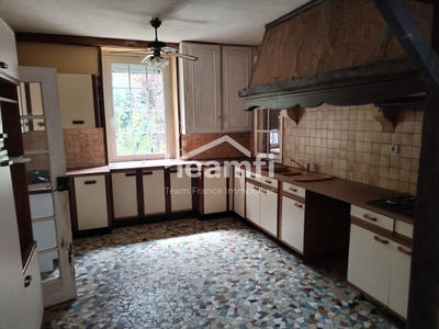 Maison ancienne - 158 m² - 8 pièces