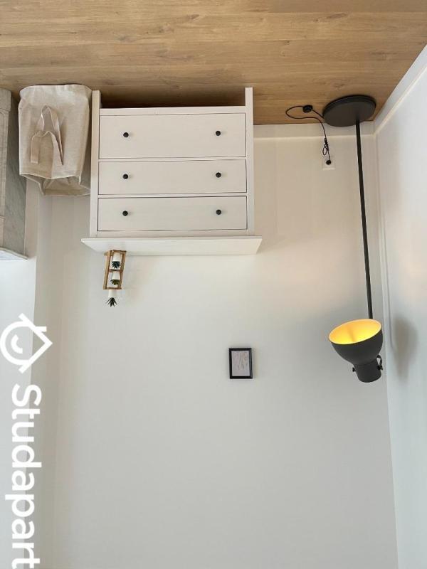 Chambre - 9 m² - 1 pièce