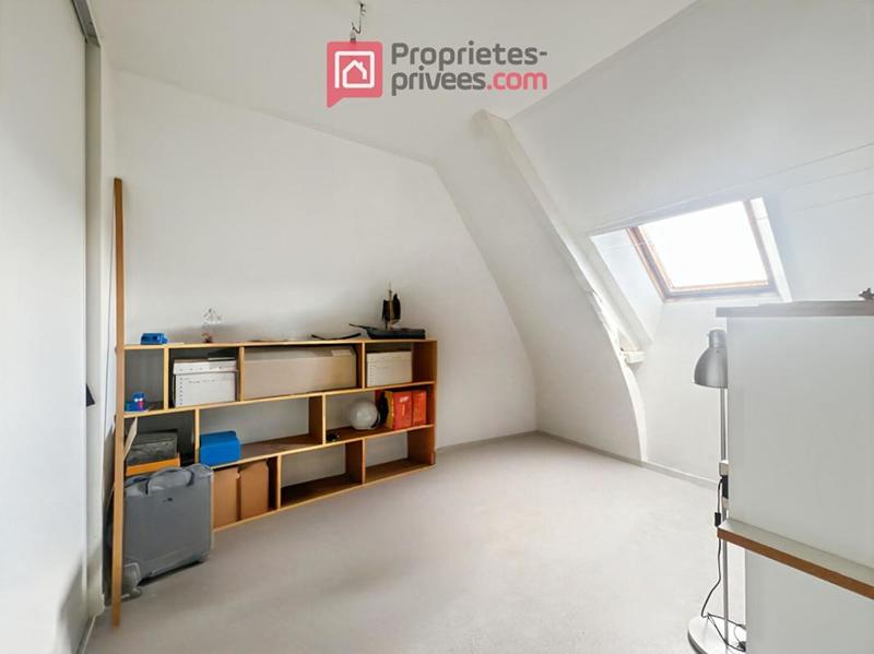 Maison - 210 m² - 9 pièces