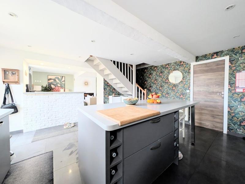 Maison - 147 m² - 6 pièces