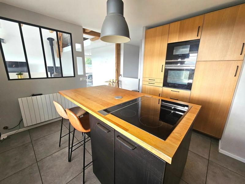 Maison - 197 m² - 5 pièces