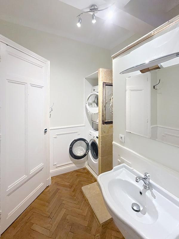 Appartement - 65 m² - 2 pièces