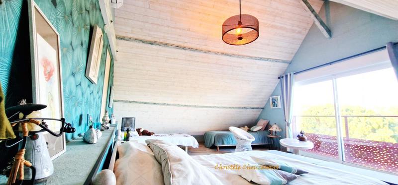 Demeure - 330 m² - 16 pièces