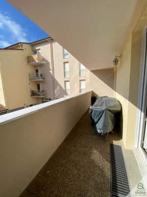 Appartement - 64 m² - 2 pièces