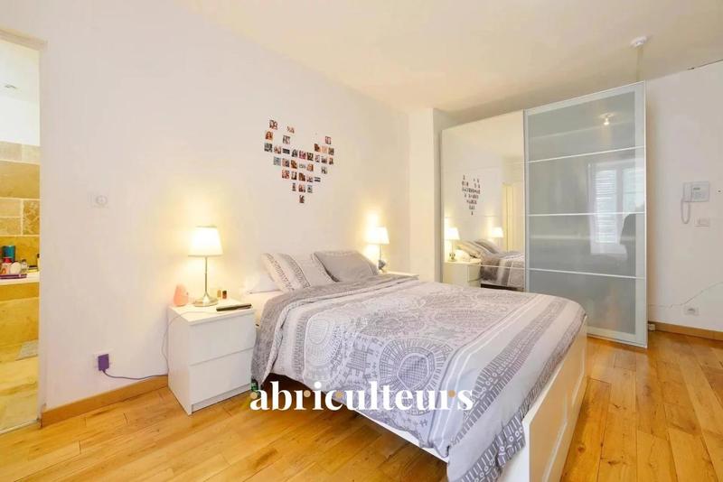 Maison ancienne - 1 000 m² - 16 pièces