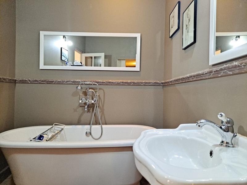 Maison - 247 m² - 6 pièces