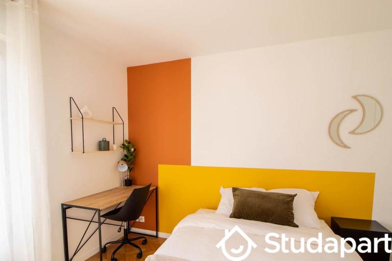 Chambre - 12 m² - 1 pièce