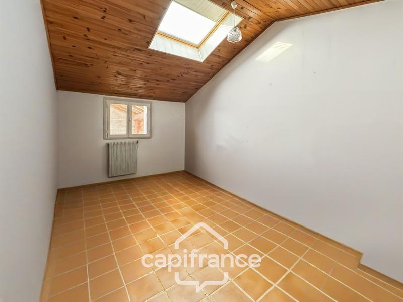 Maison - 105 m² - 4 pièces