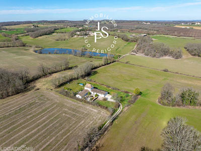 Maison - 212 m² - 8 pièces