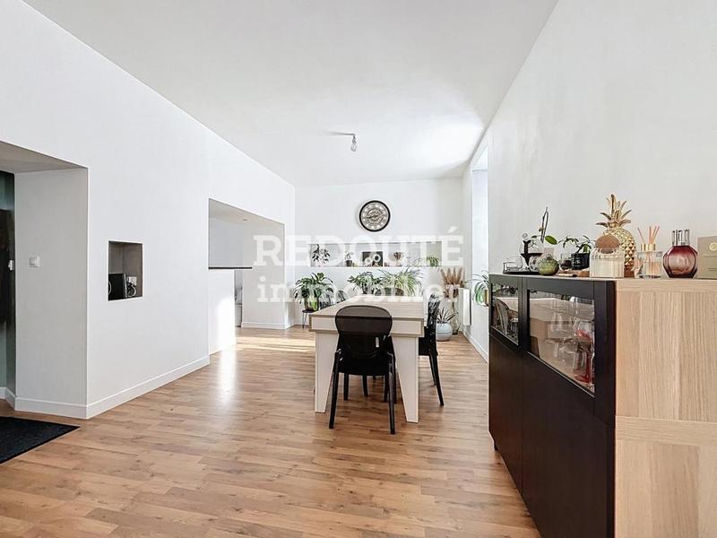 Immeuble - 162 m² - 8 pièces