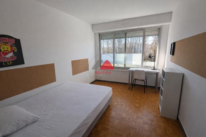 Appartement - 125 m² - 6 pièces