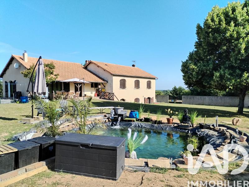 Maison - 210 m² - 9 pièces