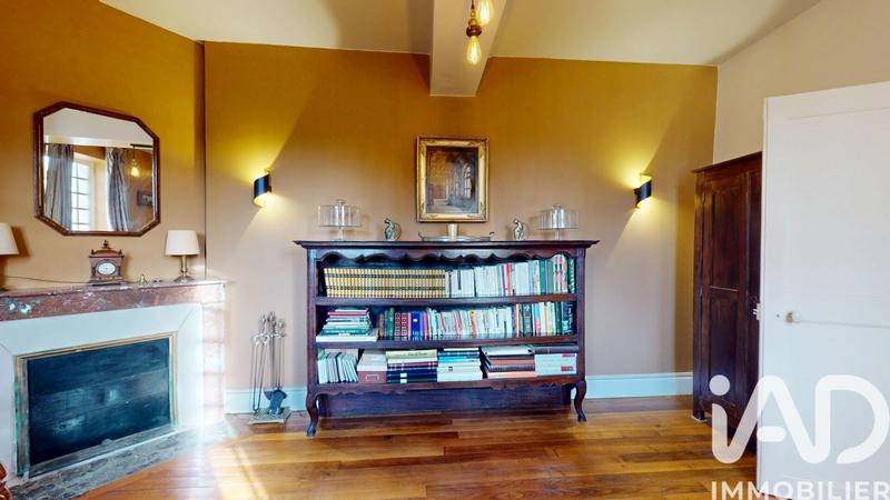 Maison - 185 m² - 8 pièces