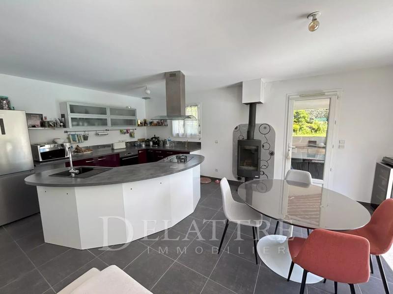 Villa - 160 m² - 7 pièces