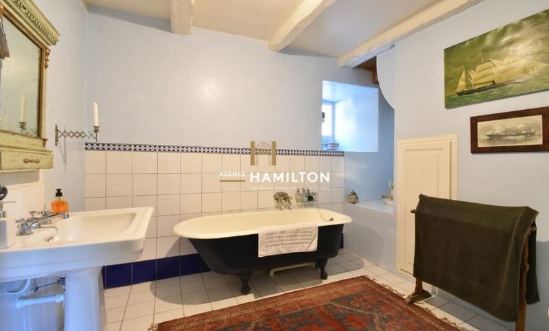 Maison - 172 m² - 5 pièces