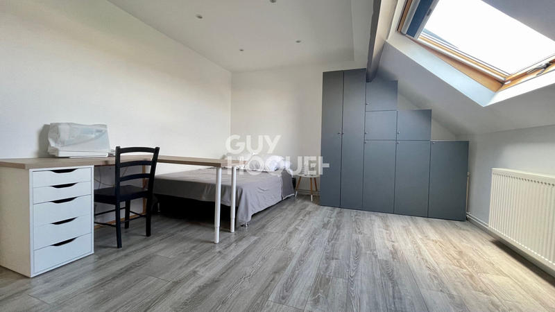 Maison - 234 m² - 10 pièces