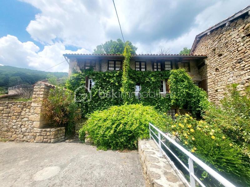 Maison en pierre - 127 m² - 6 pièces