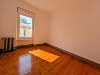 Maison - 247 m² - 9 pièces