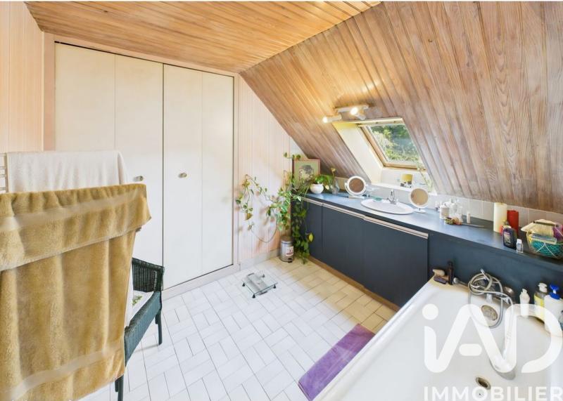 Maison - 336 m² - 12 pièces