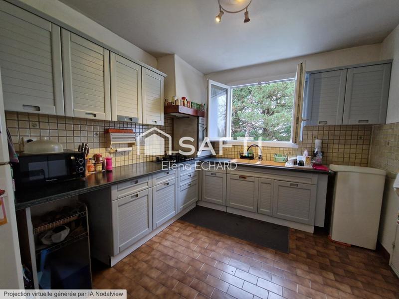 Maison - 95 m² - 5 pièces