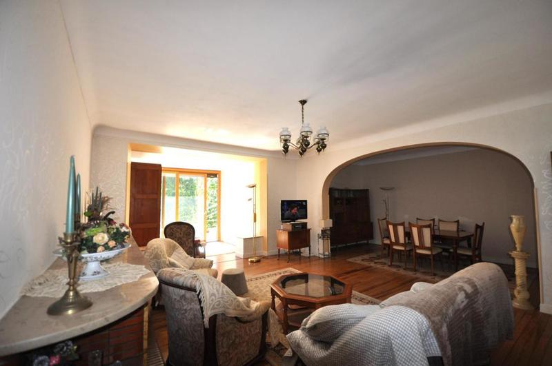 Maison de ville - 539 m² - 10 pièces