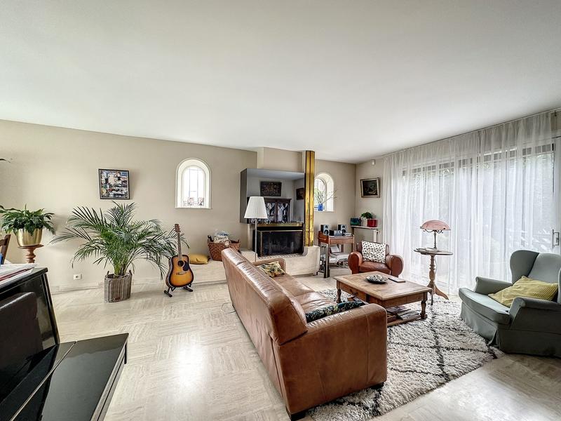 Maison - 190 m² - 7 pièces