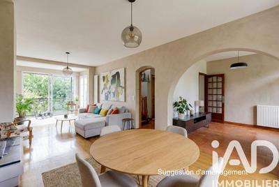 Maison - 189 m² - 7 pièces