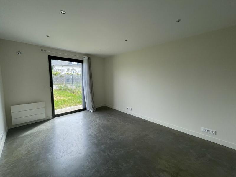 Local d'activité / Entrepôt - 160 m²