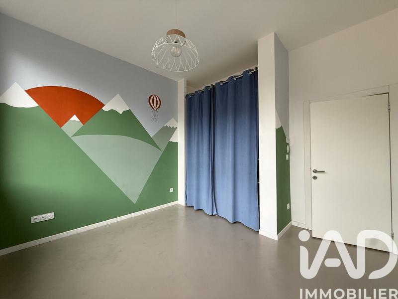 Loft - 95 m² - 4 pièces