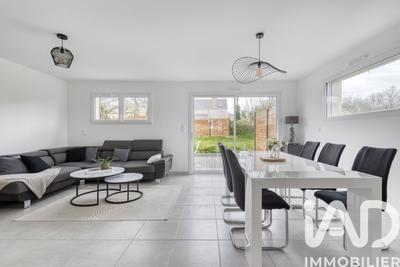 Maison - 145 m² - 7 pièces