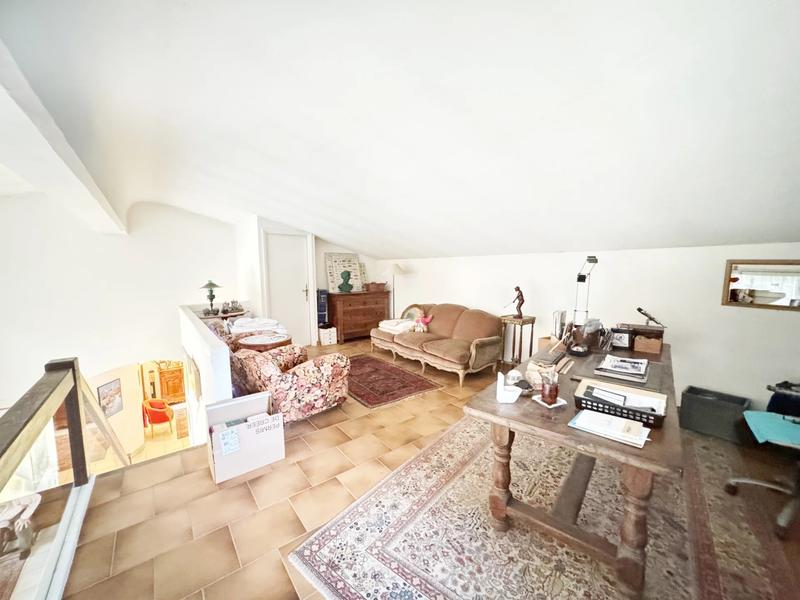 Villa - 202 m² - 5 pièces