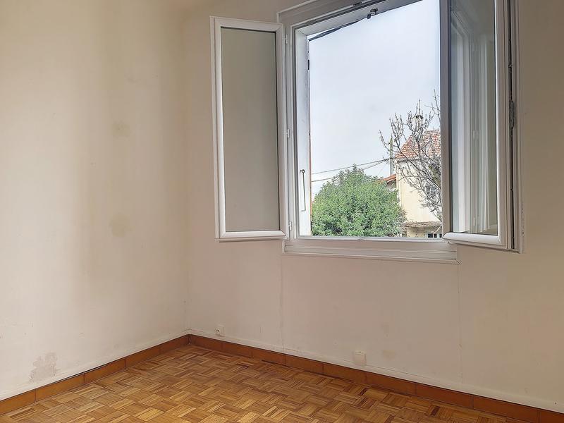 Maison traditionnelle - 88 m² - 4 pièces