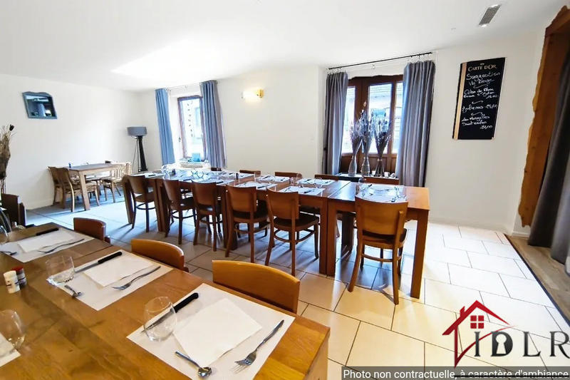 Fonds de commerce - Local commercial - 270 m²