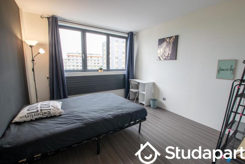 Chambre - 15 m² - 1 pièce