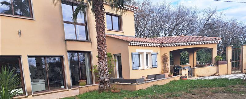 Villa - 155 m² - 6 pièces