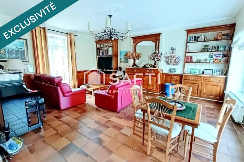 Maison - 250 m² - 9 pièces
