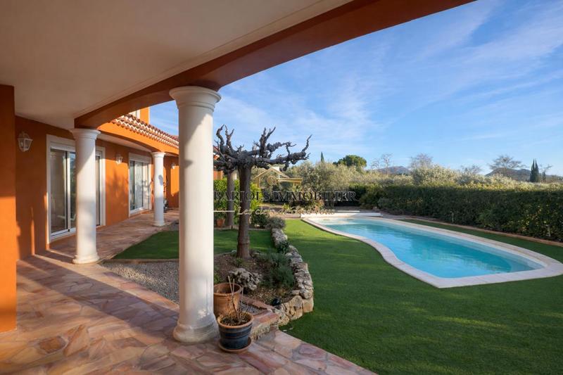Villa - 175 m² - 6 pièces