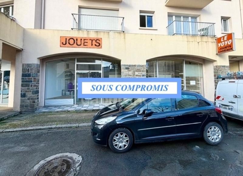Local commercial - 100 m² - 1 pièce