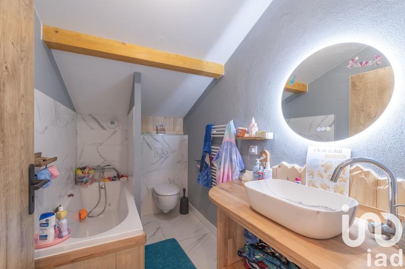 Châlet - 223 m² - 8 pièces