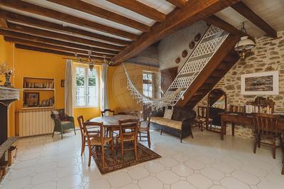 Maison de village - 190 m² - 7 pièces