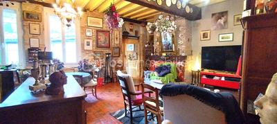 Immeuble - 214 m² - 6 pièces